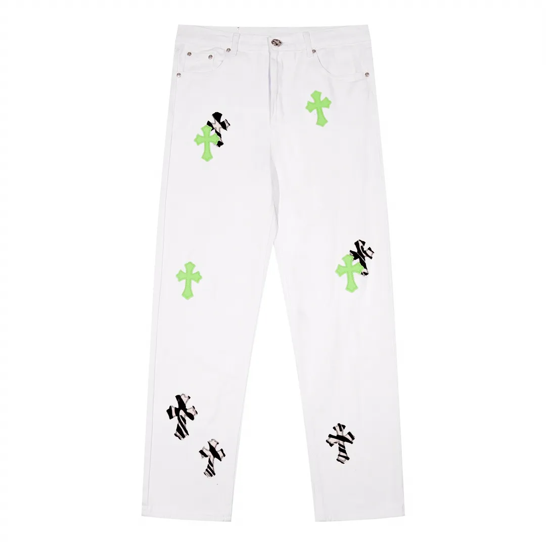 P260 Style number: H378 Chrome hearts Cross patch leather jeans workwear logging pants Chrome hearts logging pants are here! ! ! CH Croix Heart Double Knee Cross Patch Leather Bo1 Style Logging Pants Straight-leg Work Pants B136 Croix Heart Cross Sanskrit Overalls Price 4W Level, Patched Cross Pattern Decoration, High Waist Washed Jeans! ! Absolutely high-end luxury products, 1.9W level god-level single products, super popular products, made by top heavy industry, not to be missed. About Zangyin, this is an extremely luxurious fashion brand, which can also be called the nobles of the high street. It has always been an exclusive brand of some hipsters or rich second generation. Compared with ordinary high streets, it is more luxurious and noble. Compared with luxury brands, it has a more fashionable personality and has always been a brand that I have a special liking for. Imported yarn is custom-woven into a high-density twill canvas, which ensures a crisp silhouette while the fabric feels very delicate. It follows the B01 classic silhouette, with a crisp and stylish upper body. The ready-made garments are stone-ground and fermented and can be matched with any style. Buttons and zinc are washed with genuine YKK retro metal products. Double-layered canvas on the front. Perfect details. All hardware is perfect. Size: s-XXL Color: White